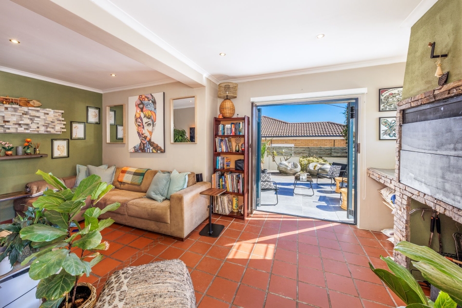 2 Bedroom Property for Sale in D